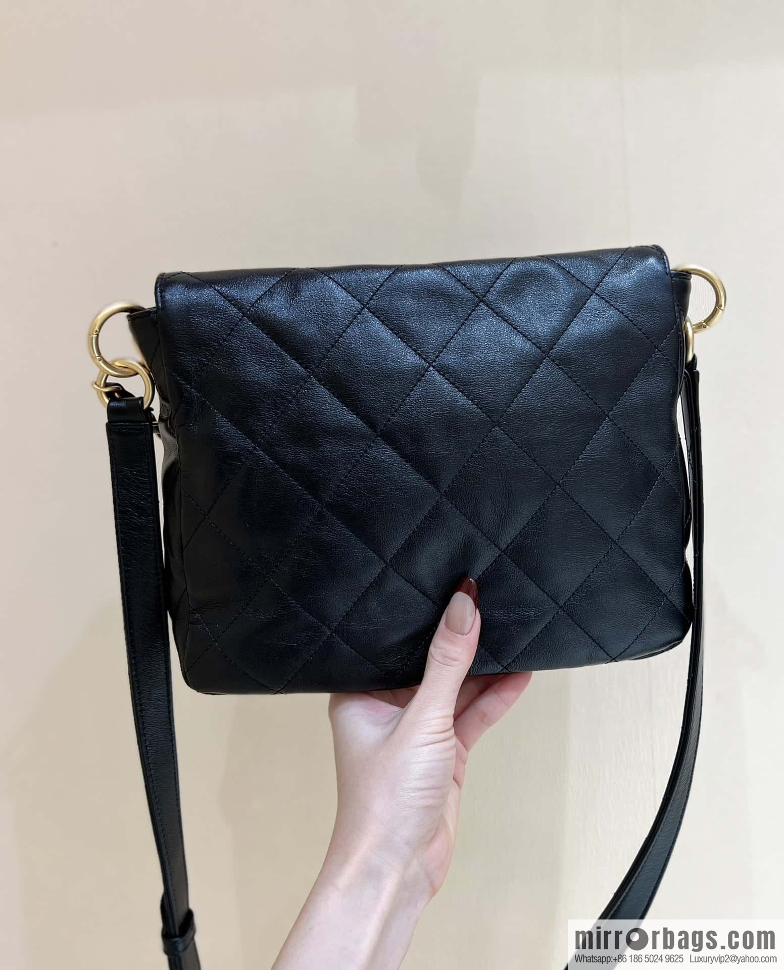 CHANEL 24P spring and summer trailer series big hit hobo Vintage bag AS4743 black