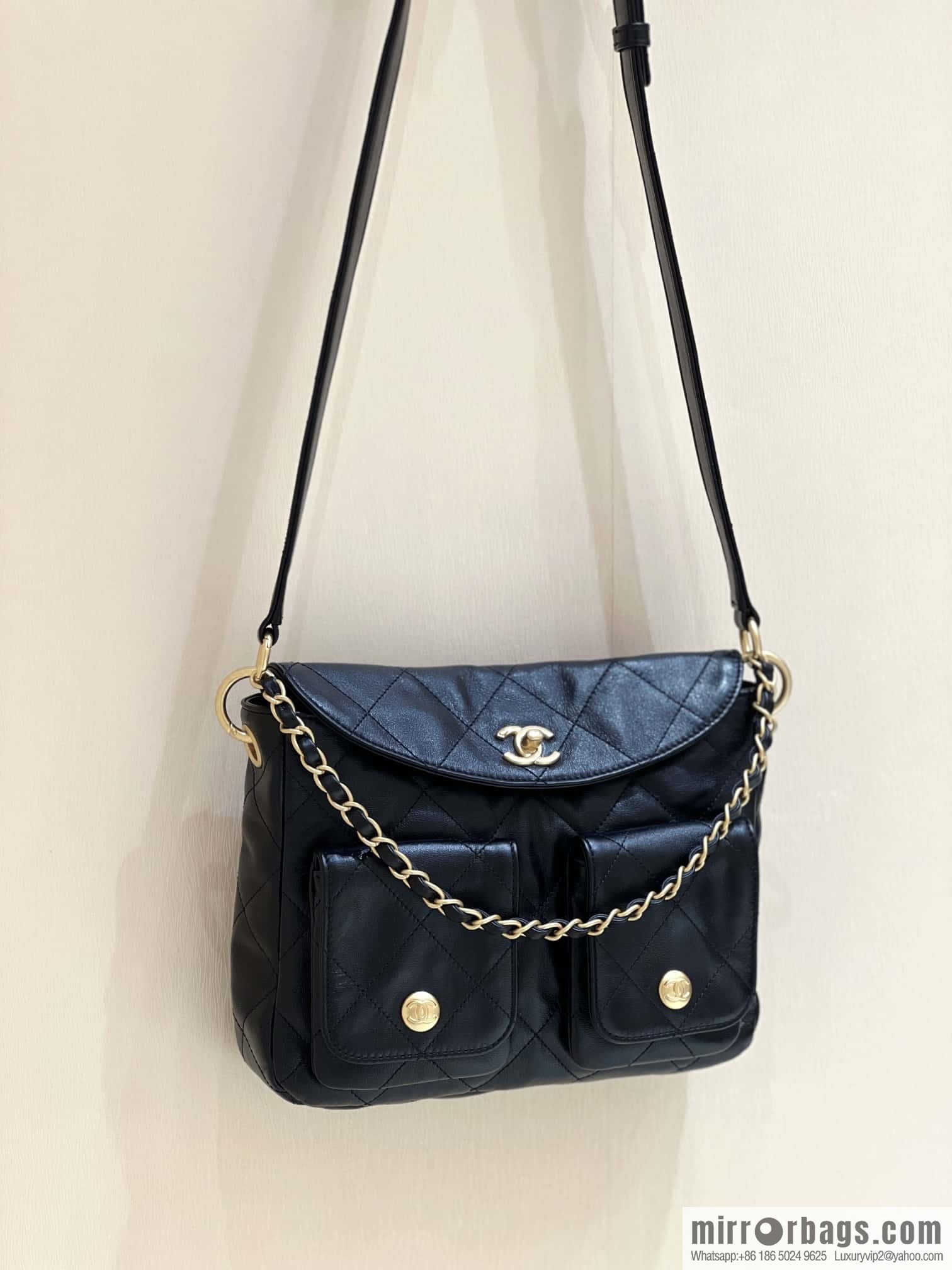 CHANEL 24P spring and summer trailer series big hit hobo Vintage bag AS4743 black