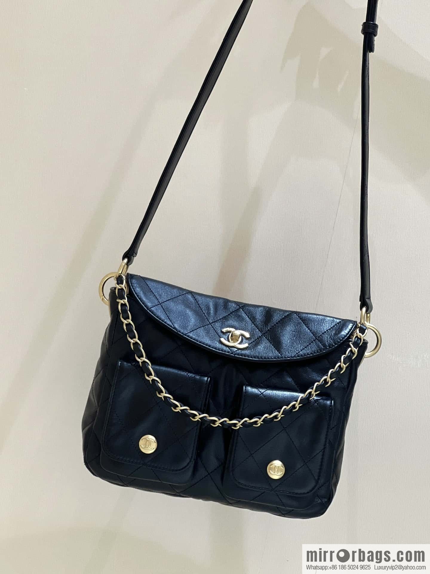 CHANEL 24P spring and summer trailer series big hit hobo Vintage bag AS4743 black