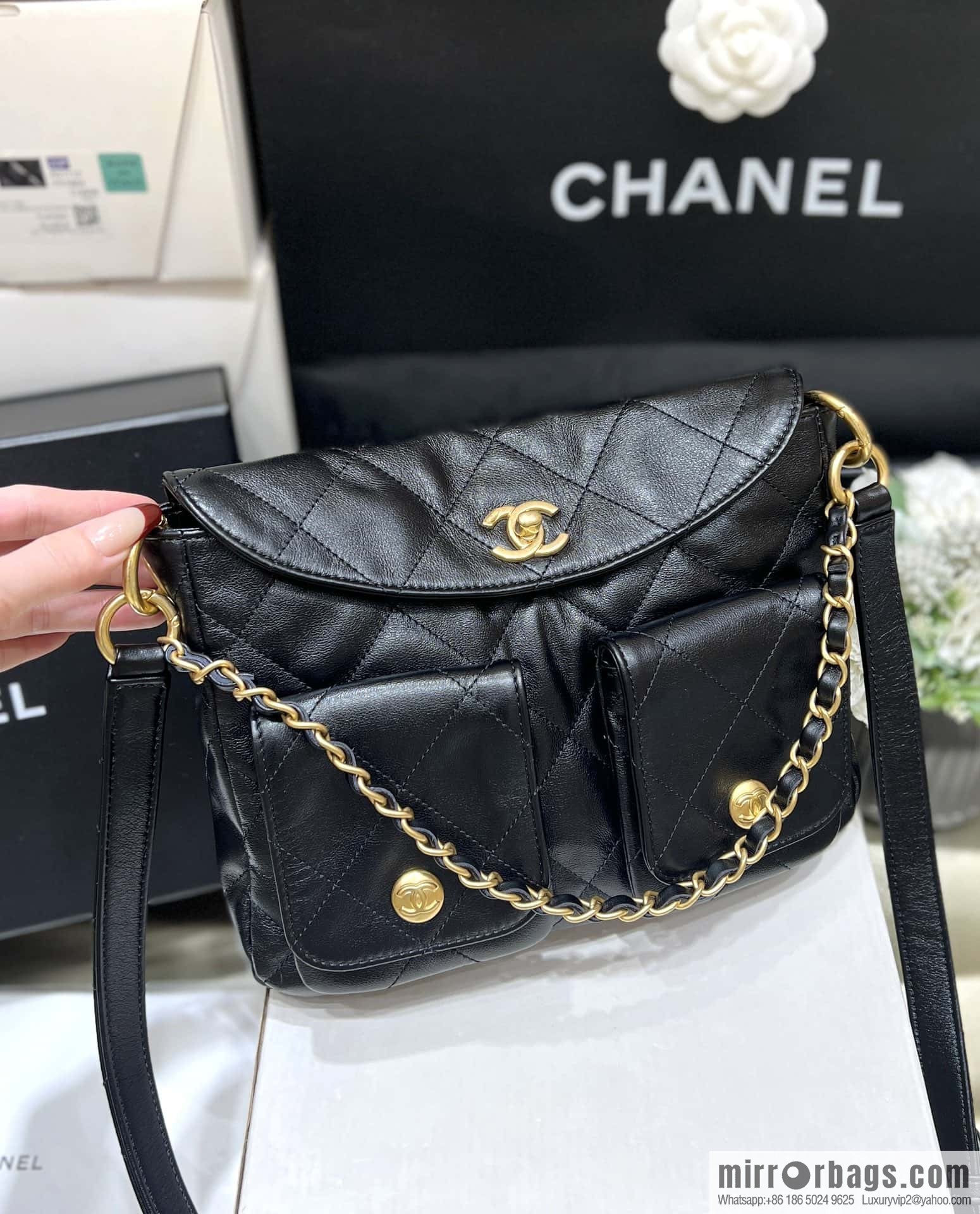 CHANEL 24P spring and summer trailer series big hit hobo Vintage bag AS4743 black