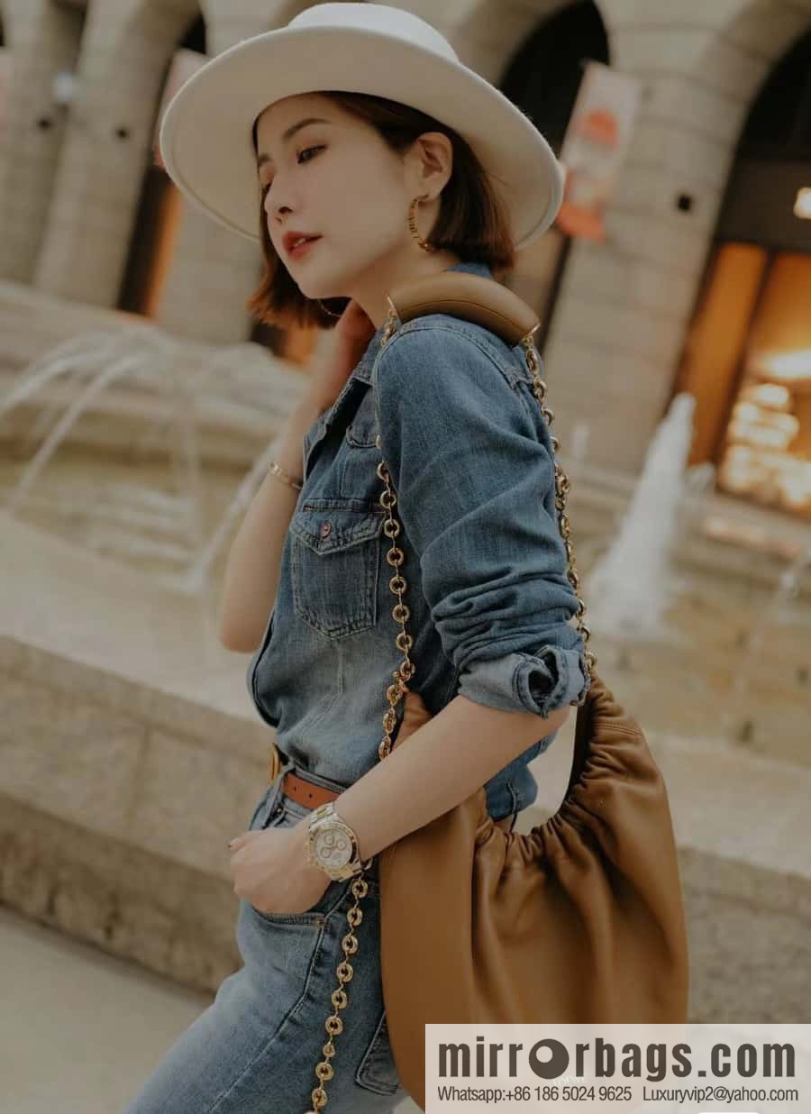 LOEWE Squeezed Underarm Bag 0701 Oak Brown 29.5CM
