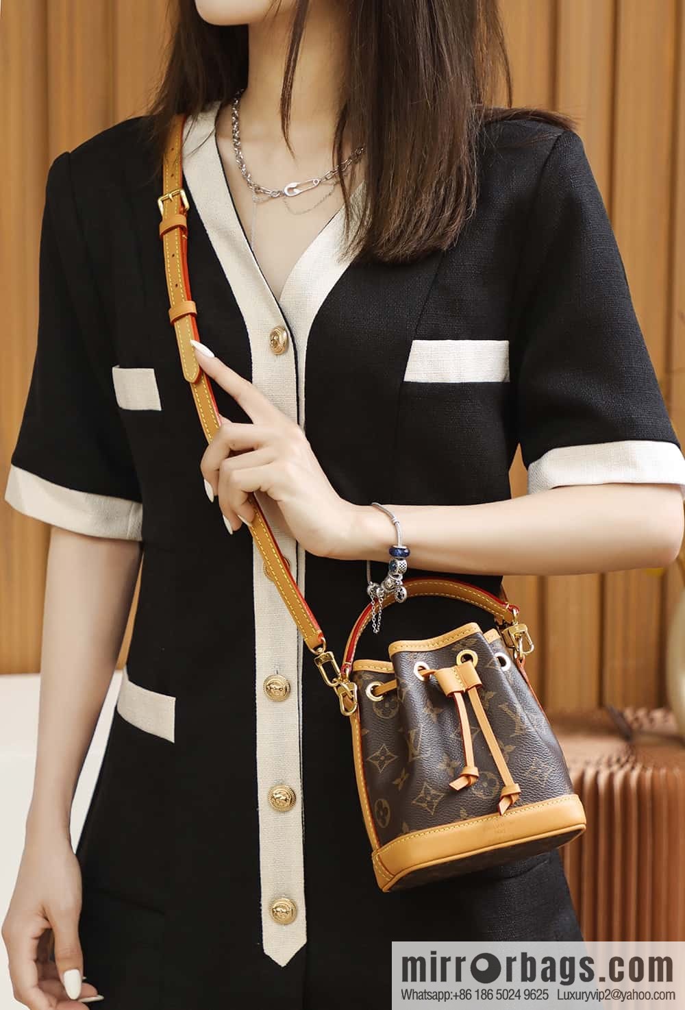 LV M81266 NANO NO E handbag