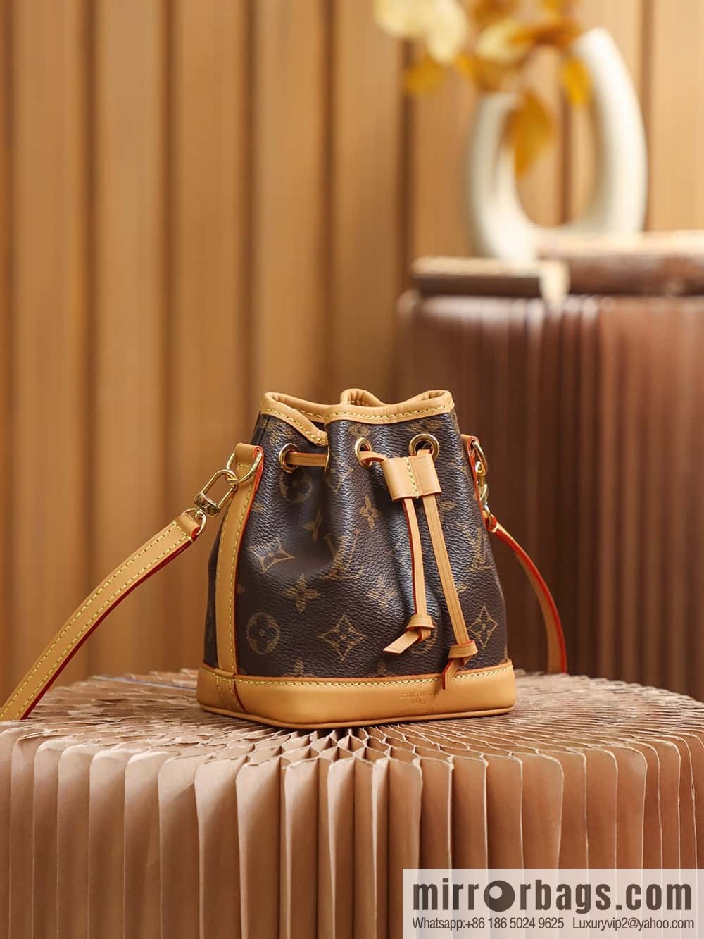 LV M81266 NANO NO E handbag