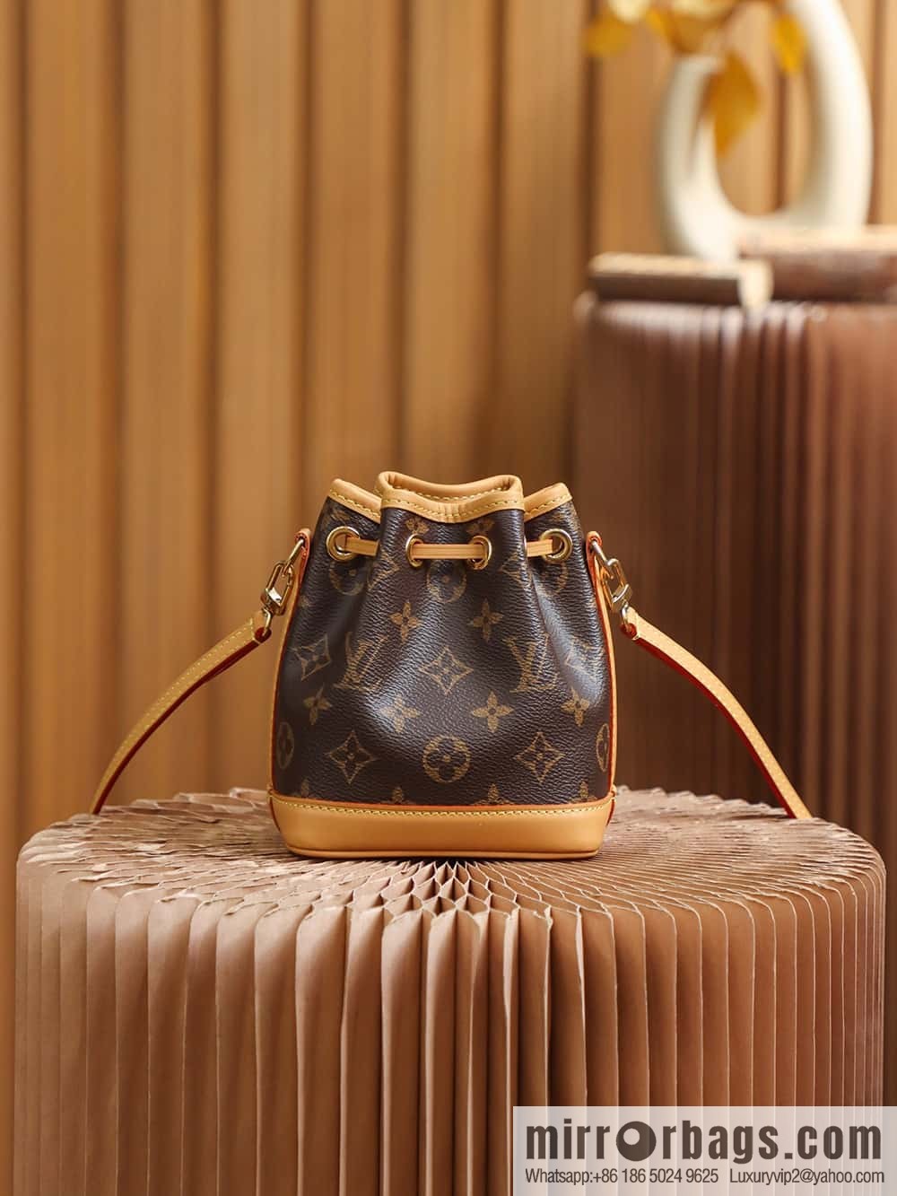 LV M81266 NANO NO E handbag