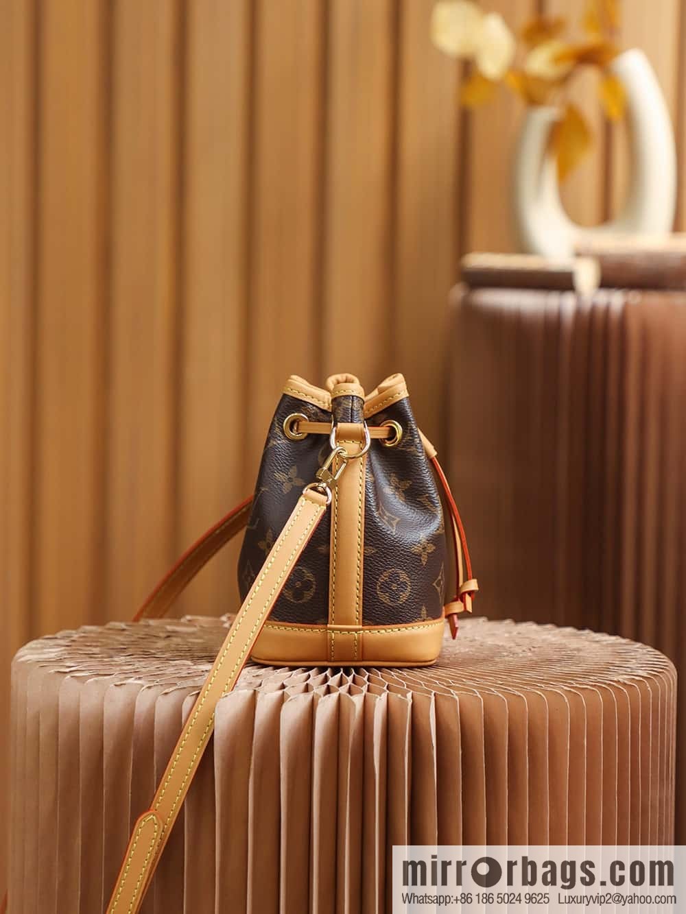 LV M81266 NANO NO E handbag