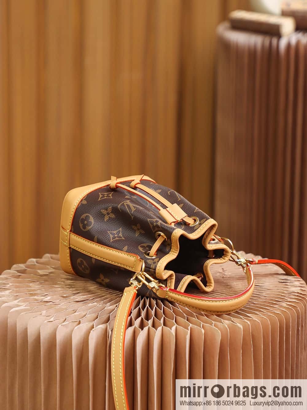 LV M81266 NANO NO E handbag