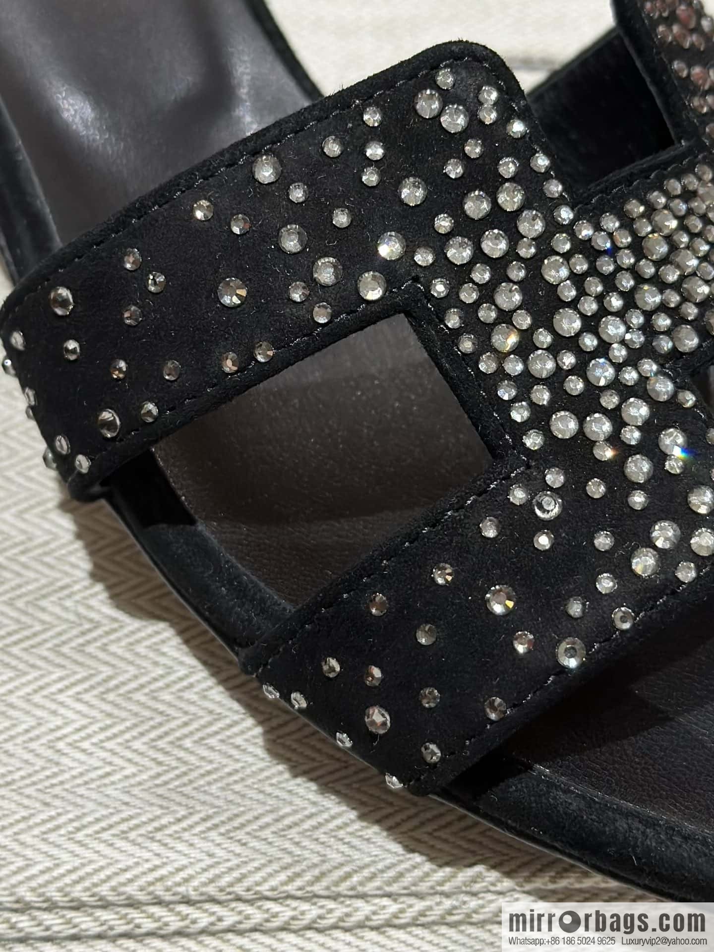 Hermès Classic Latest Drill Face H Tow