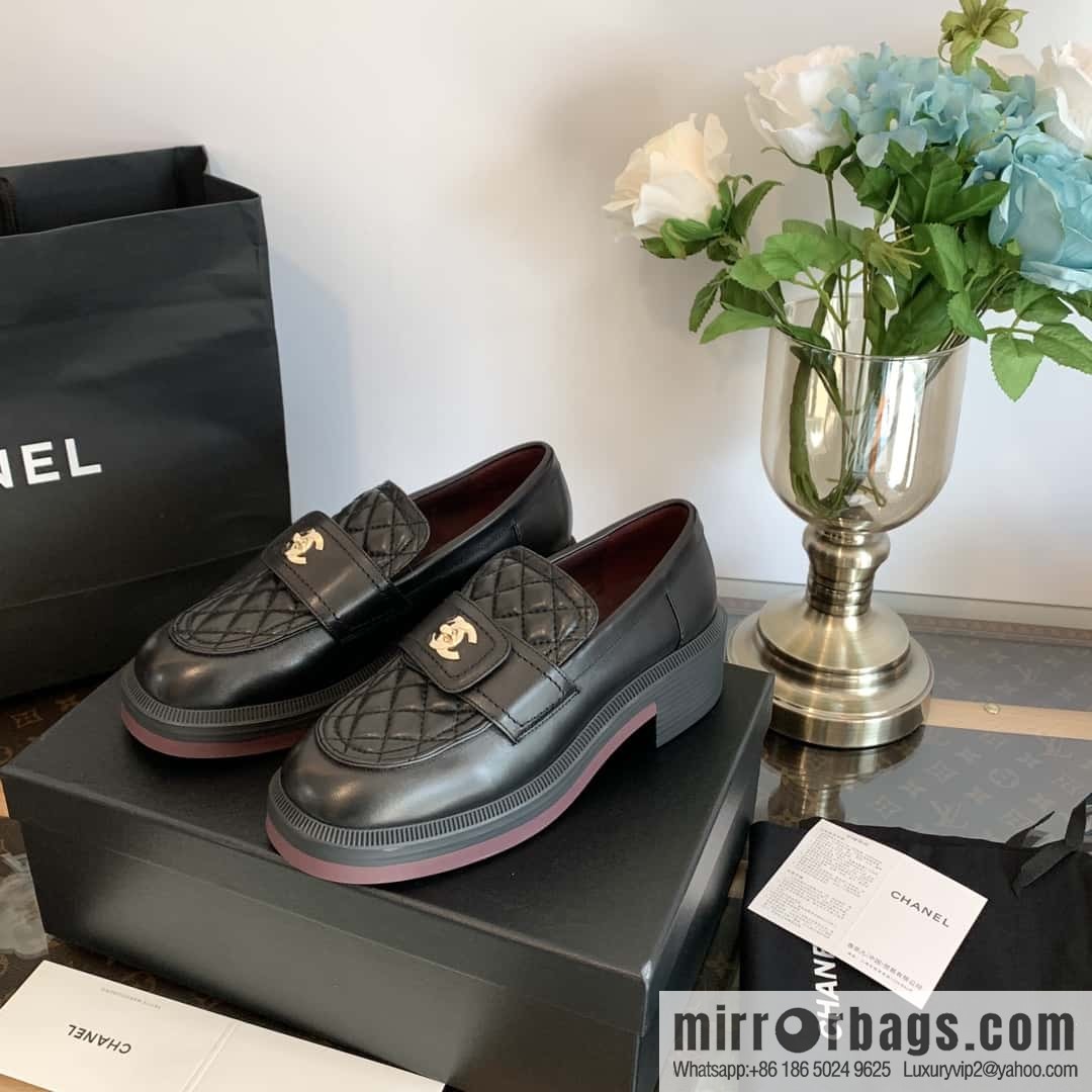 CHANEL Xiaoxiang rhombus metal buckle platform loafers