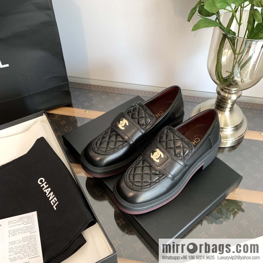 CHANEL Xiaoxiang rhombus metal buckle platform loafers