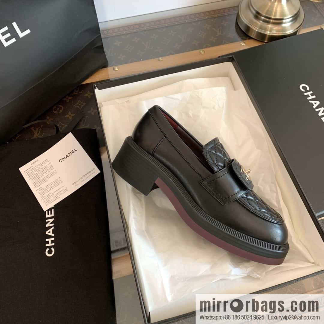 CHANEL Xiaoxiang rhombus metal buckle platform loafers