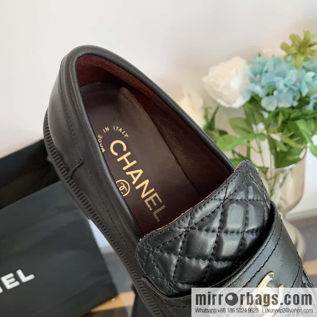 CHANEL Xiaoxiang rhombus metal buckle platform loafers