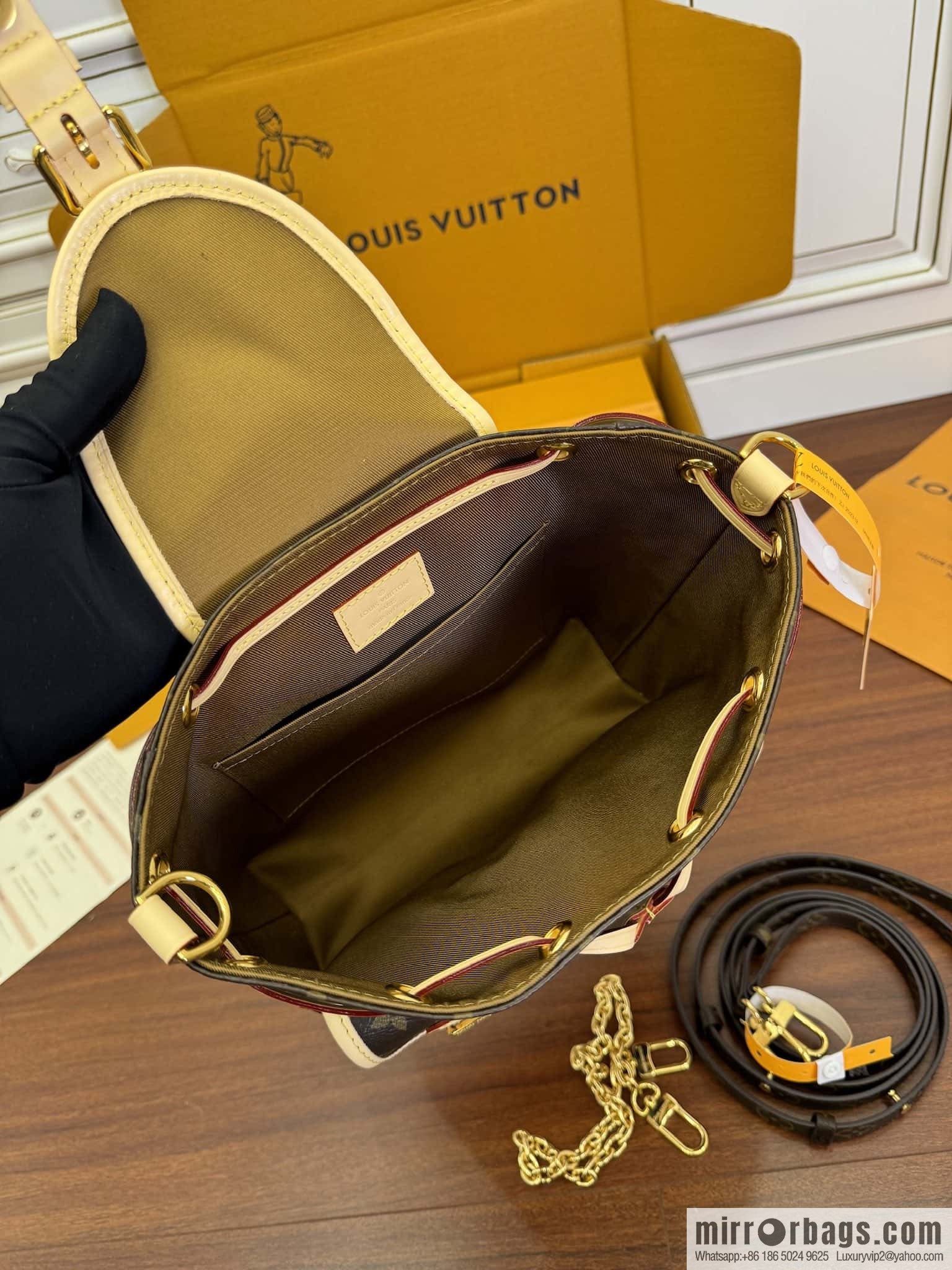 LV M46932 EXCURSION small backpack