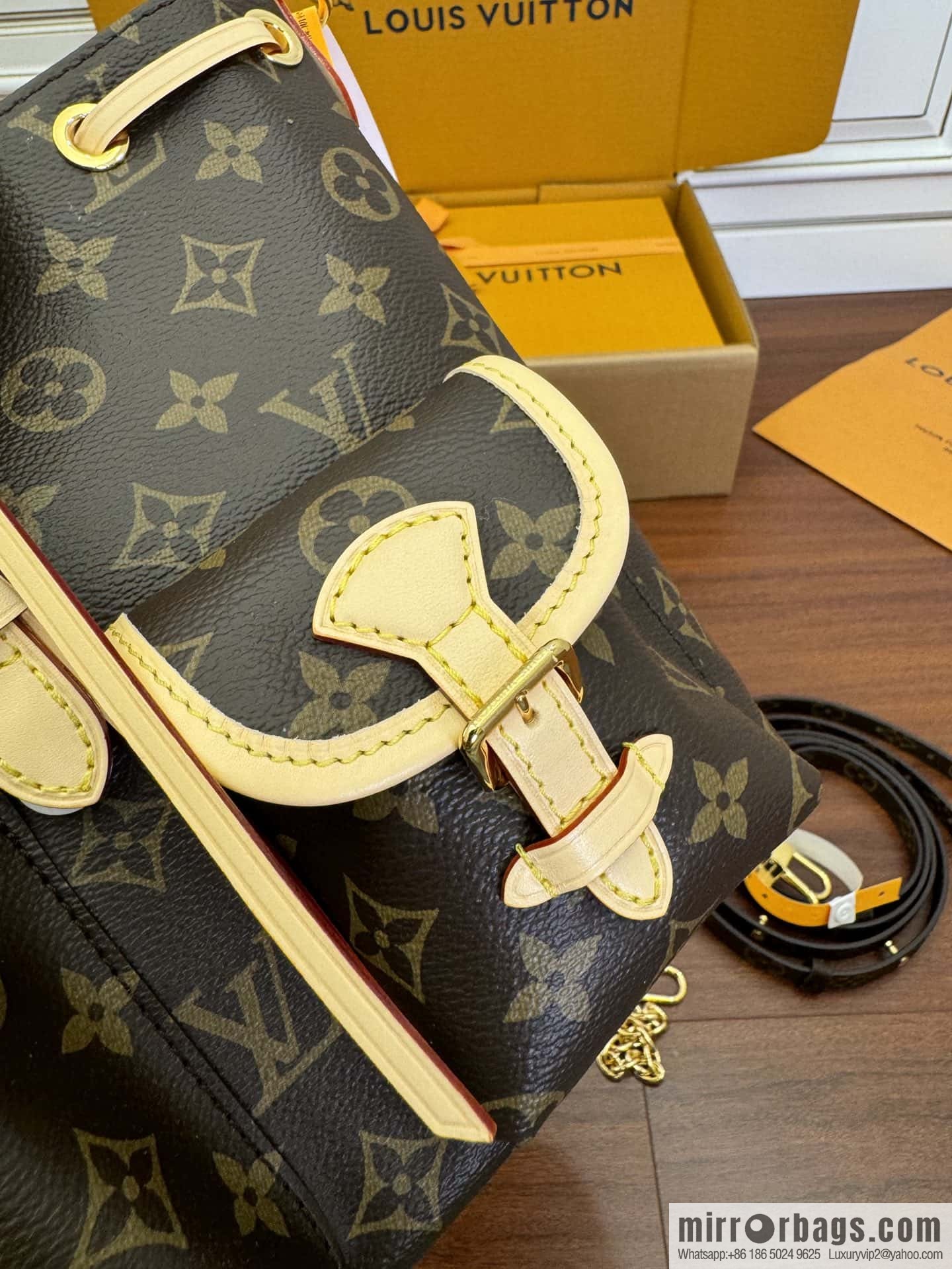 LV M46932 EXCURSION small backpack