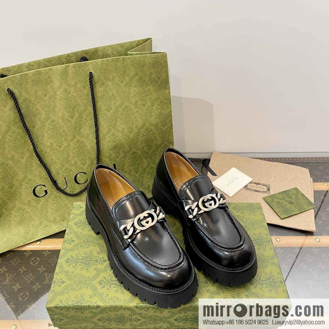 GUCCI Gucci interlocking double G chain ⛓ platform loafers