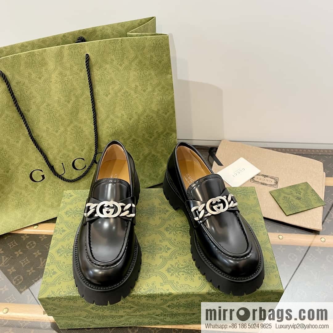 GUCCI Gucci interlocking double G chain ⛓ platform loafers