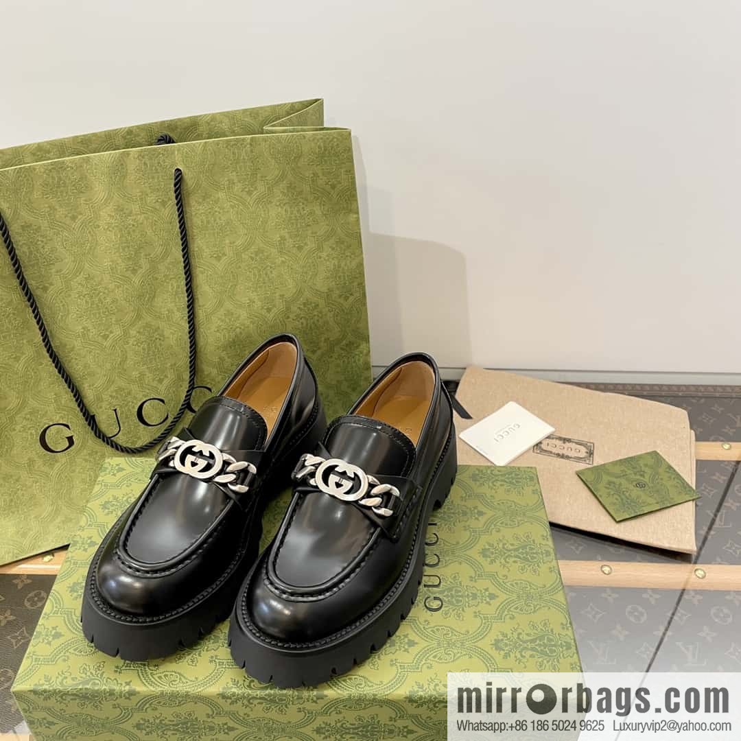 GUCCI Gucci interlocking double G chain ⛓ platform loafers