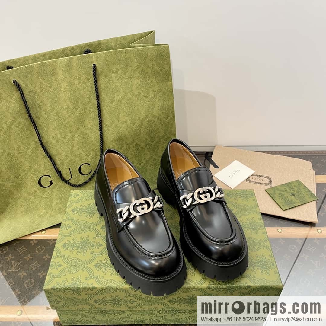 GUCCI Gucci interlocking double G chain ⛓ platform loafers