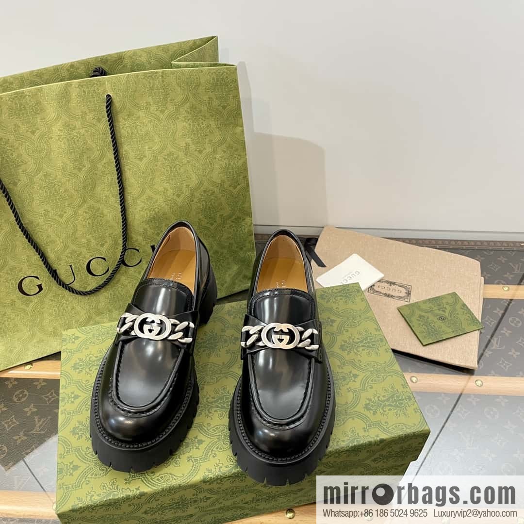 GUCCI Gucci interlocking double G chain ⛓ platform loafers