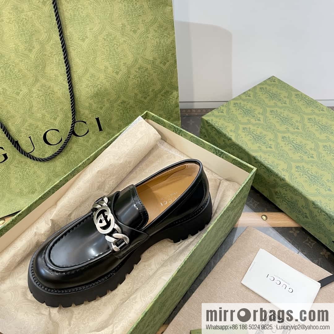GUCCI Gucci interlocking double G chain ⛓ platform loafers