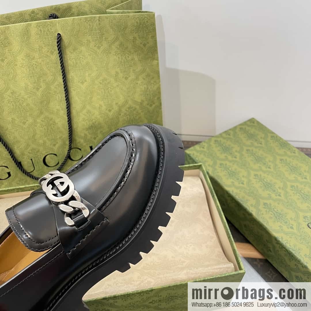 GUCCI Gucci interlocking double G chain ⛓ platform loafers