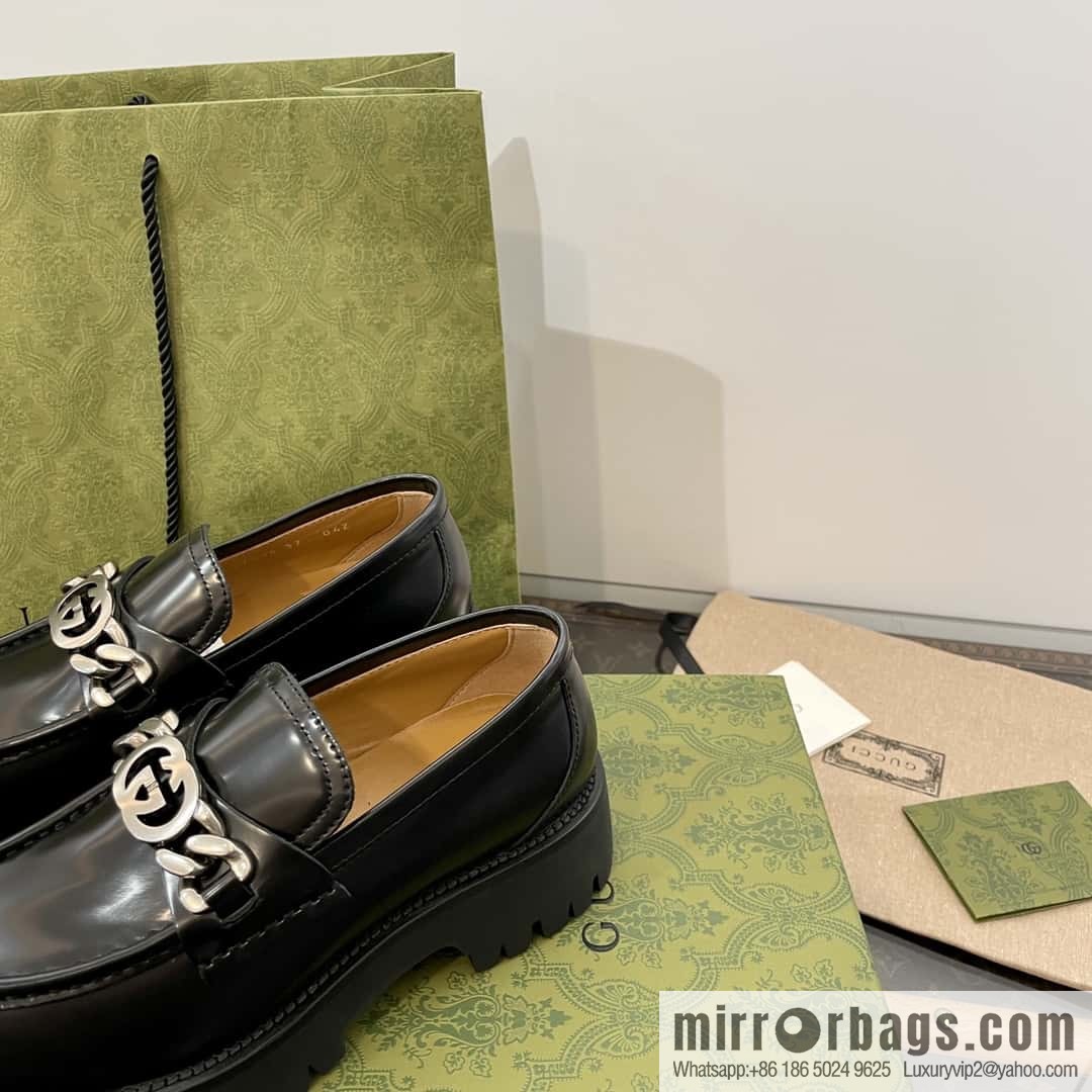 GUCCI Gucci interlocking double G chain ⛓ platform loafers