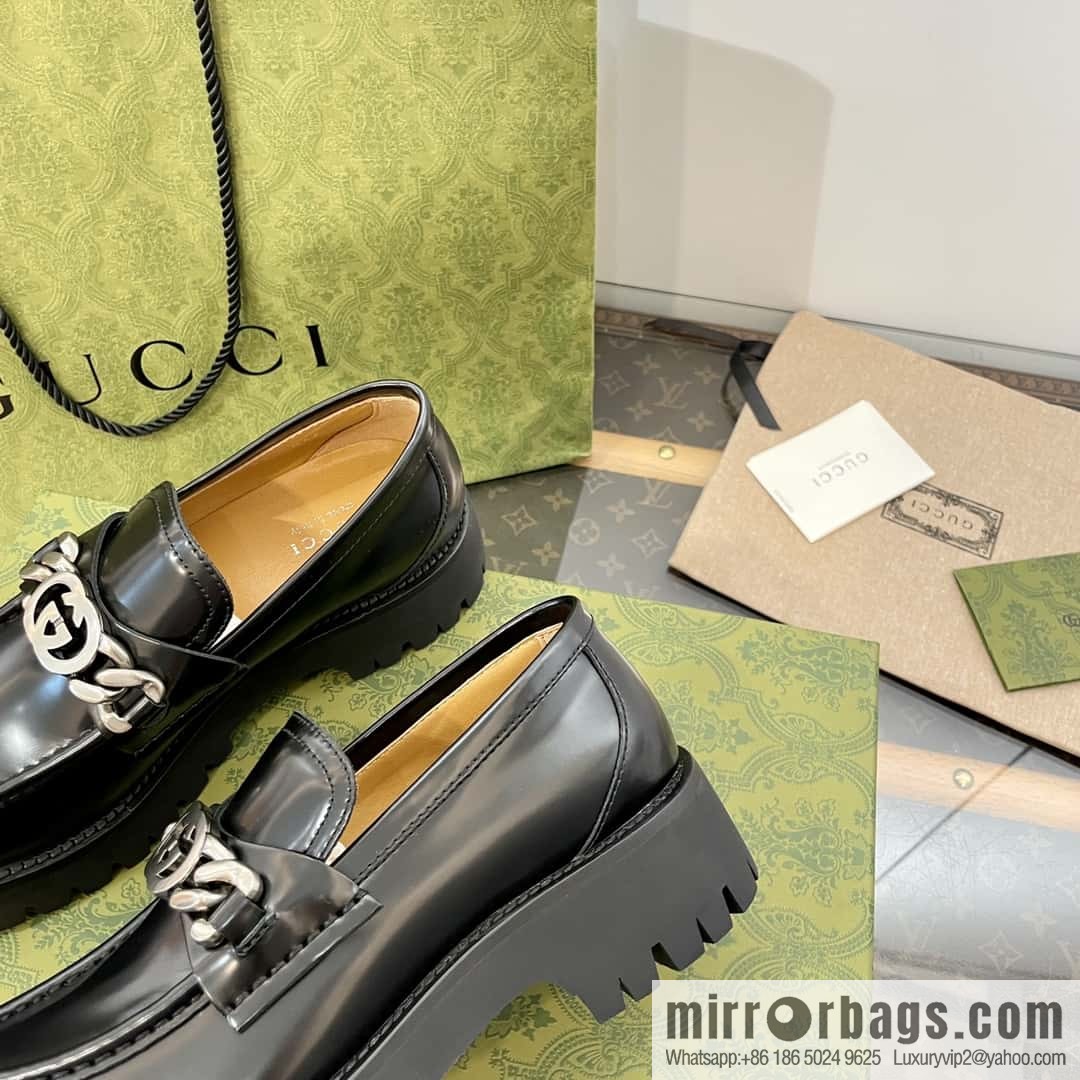 GUCCI Gucci interlocking double G chain ⛓ platform loafers