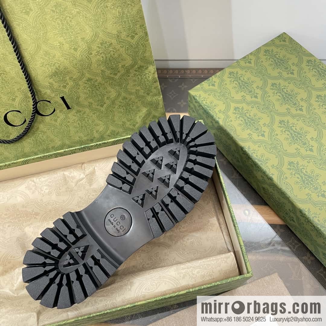 GUCCI Gucci interlocking double G chain ⛓ platform loafers