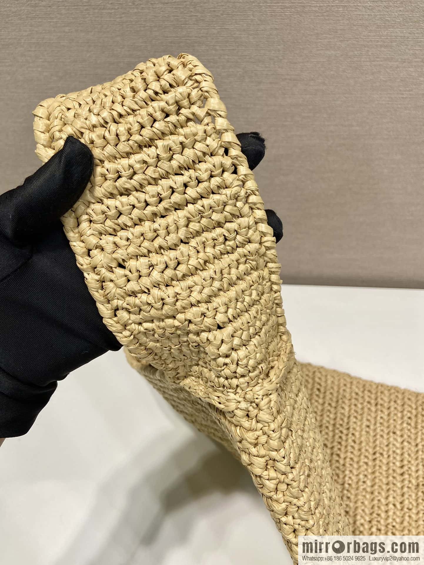 PRADA 🎉 raffia diagonal strap 🎉 1BG182 L