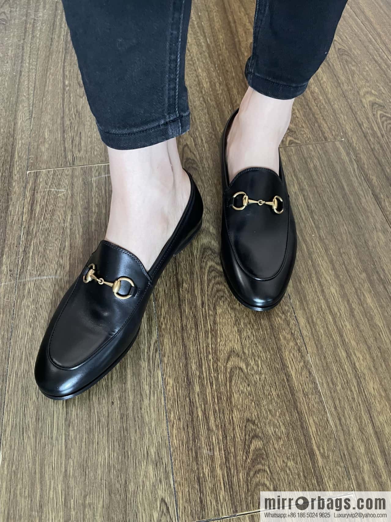 GUCCI Gucci Classic Horse Buckle Loafers