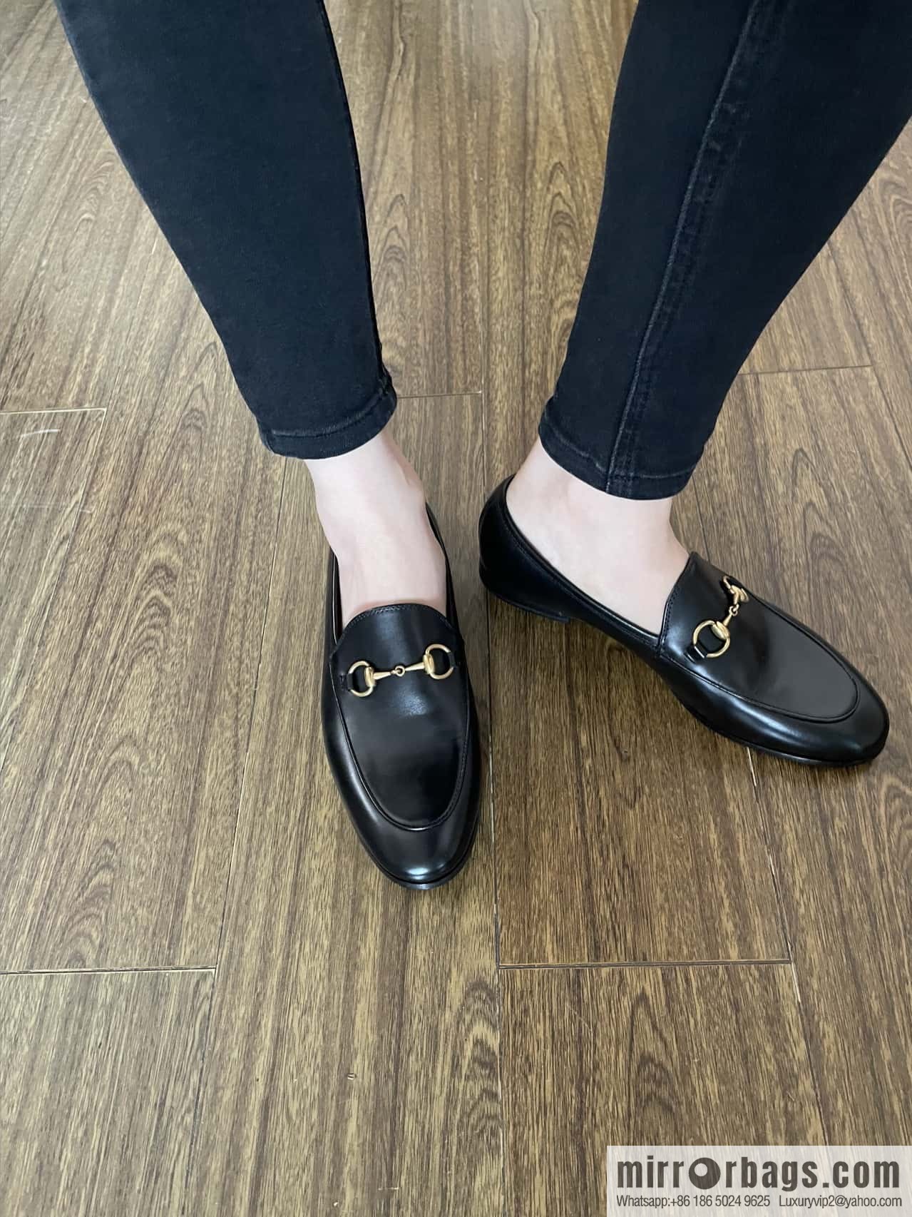 GUCCI Gucci Classic Horse Buckle Loafers