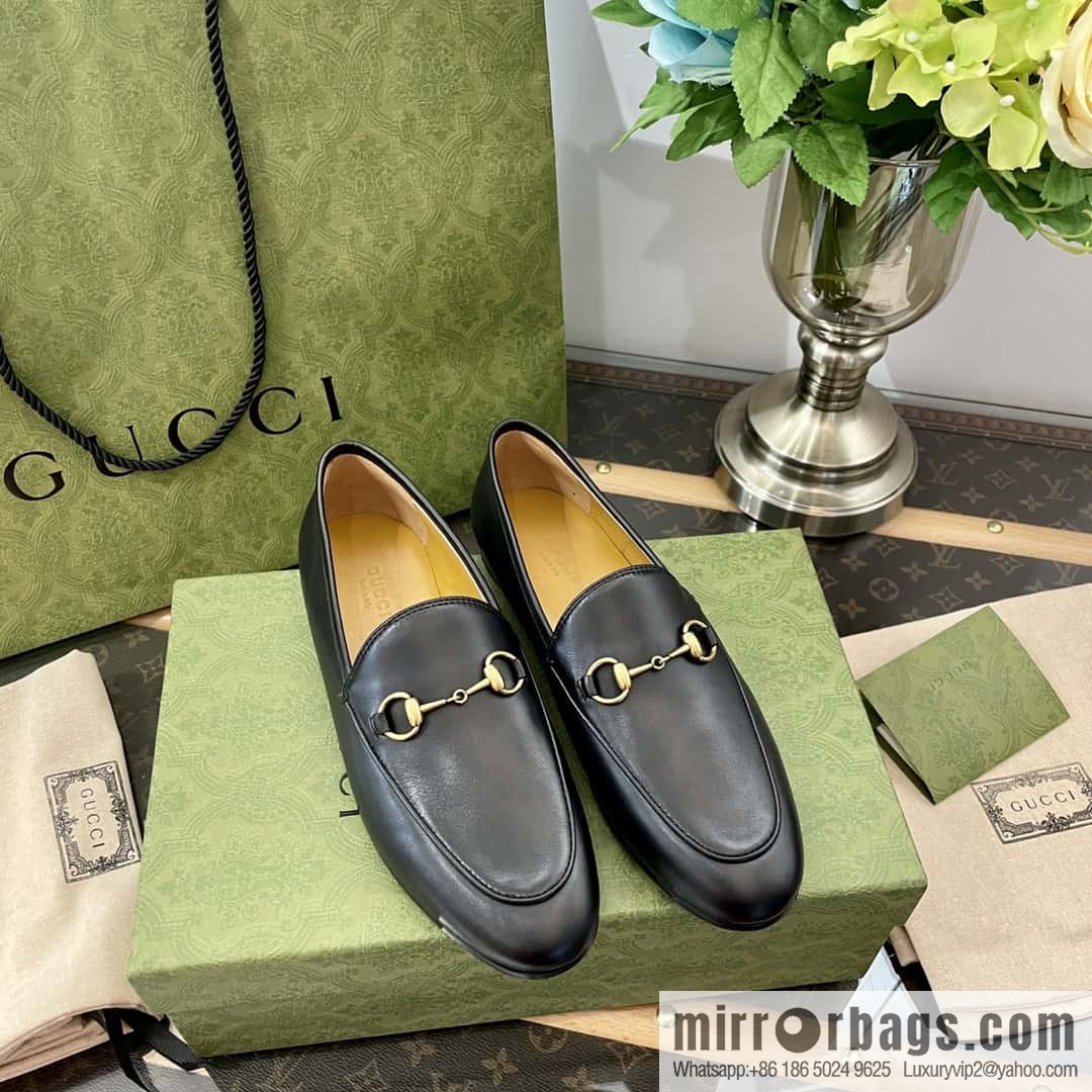 GUCCI Gucci Classic Horse Buckle Loafers