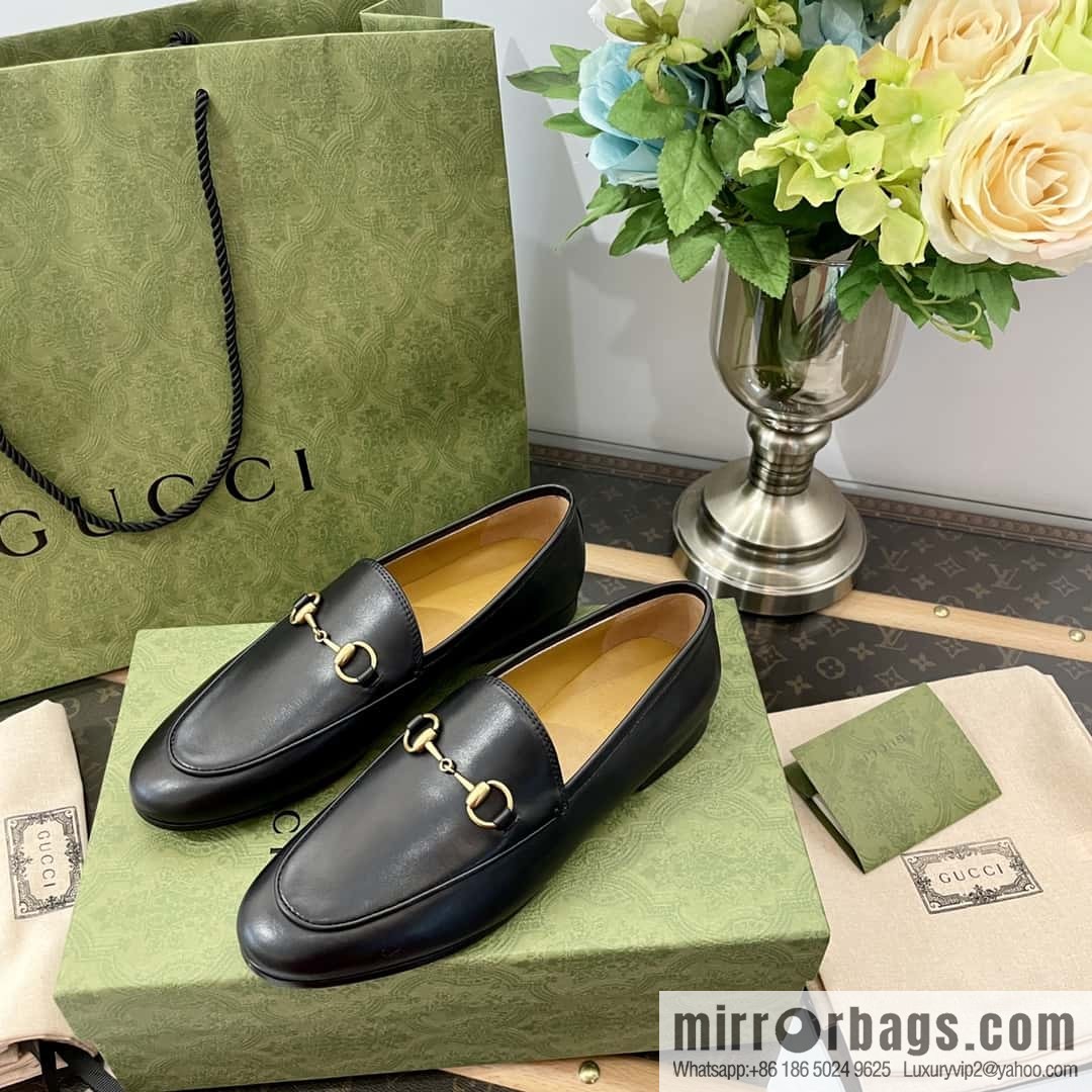 GUCCI Gucci Classic Horse Buckle Loafers