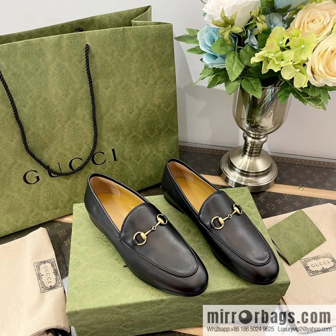 GUCCI Gucci Classic Horse Buckle Loafers