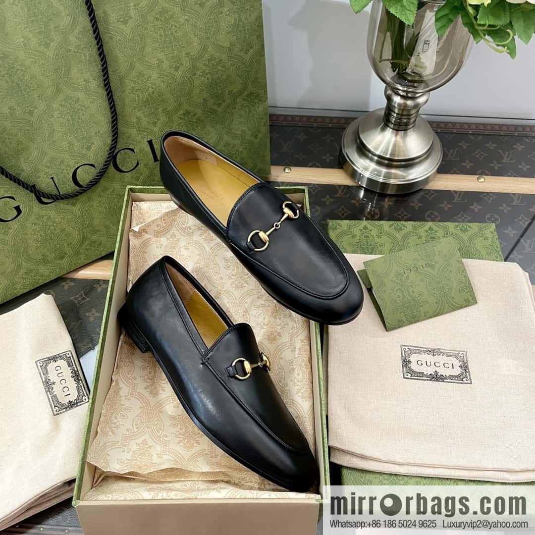 GUCCI Gucci Classic Horse Buckle Loafers