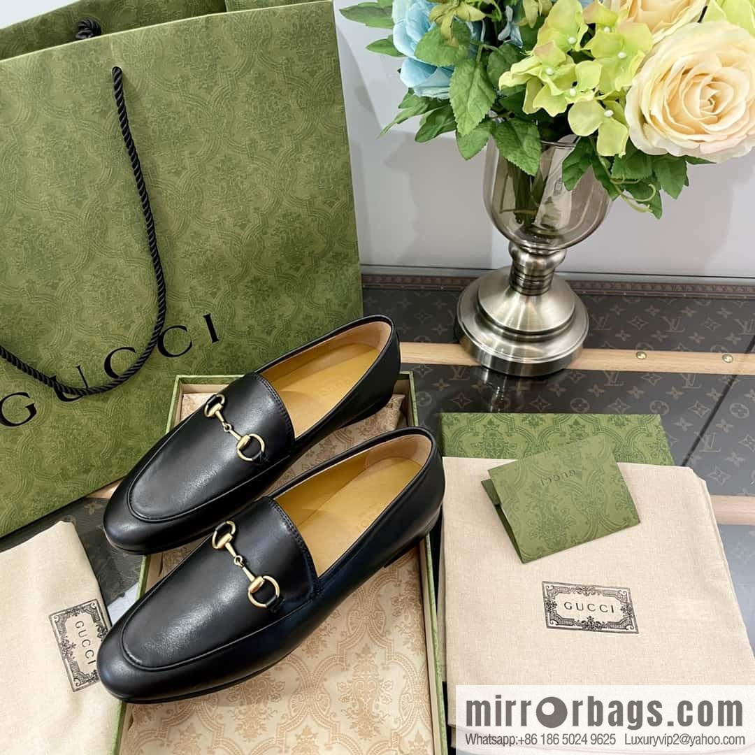 GUCCI Gucci Classic Horse Buckle Loafers