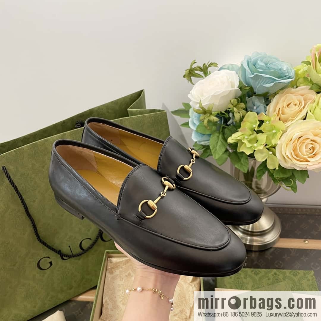 GUCCI Gucci Classic Horse Buckle Loafers