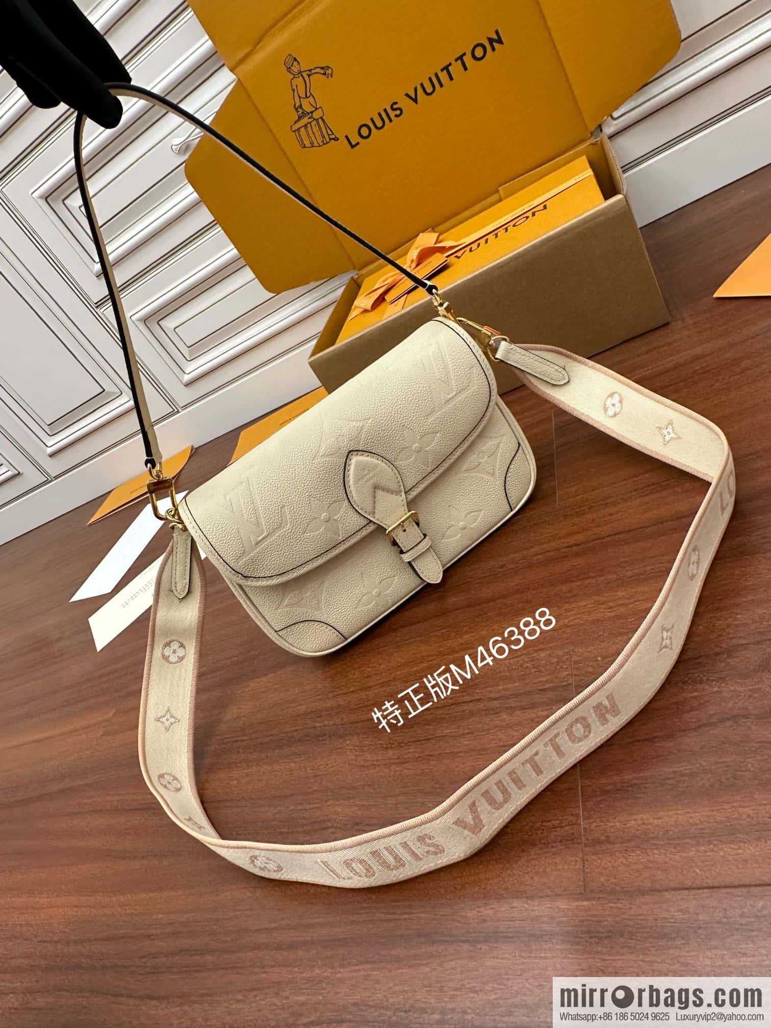 LV M46388 DIANE handbag