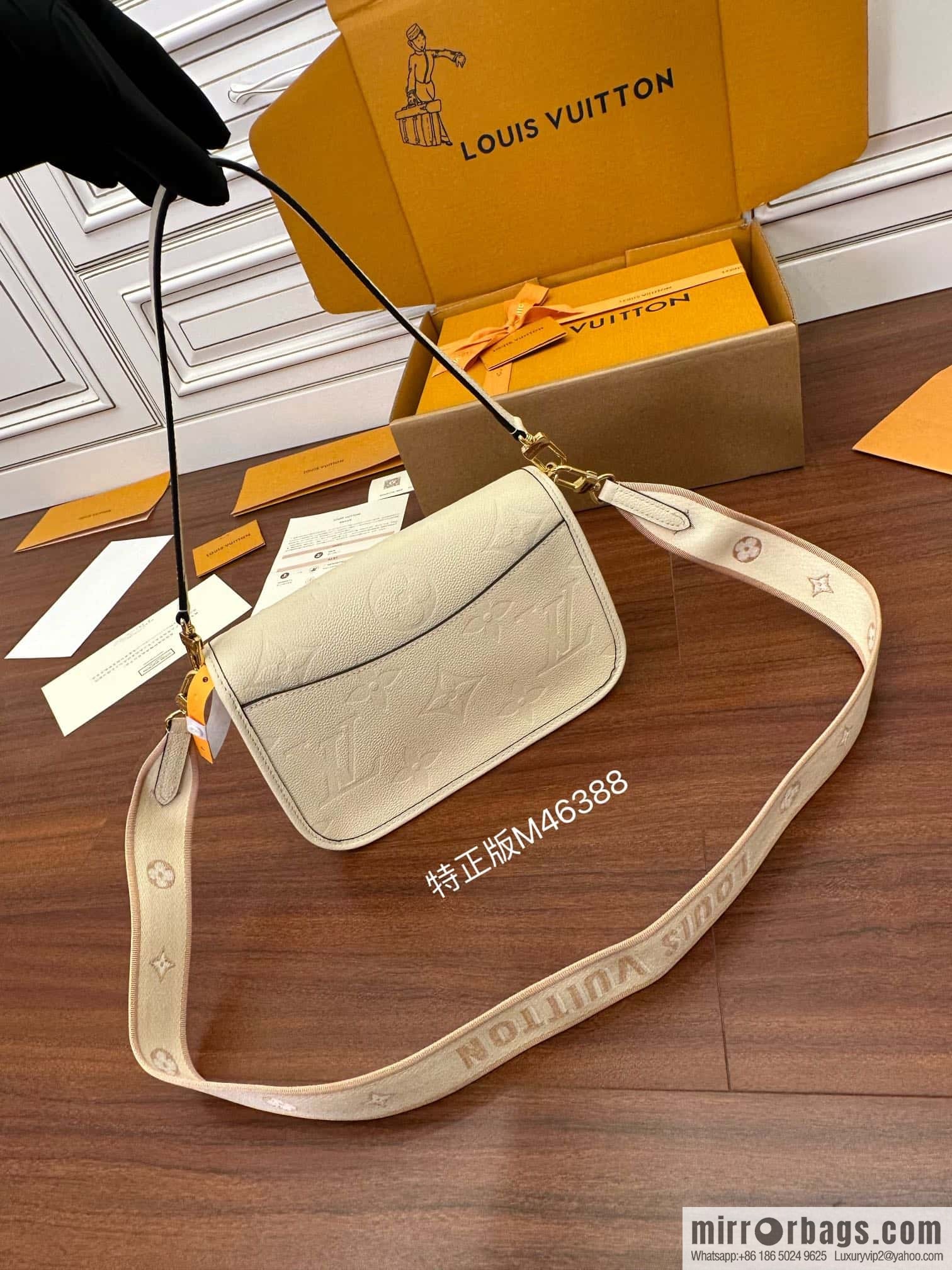 LV M46388 DIANE handbag