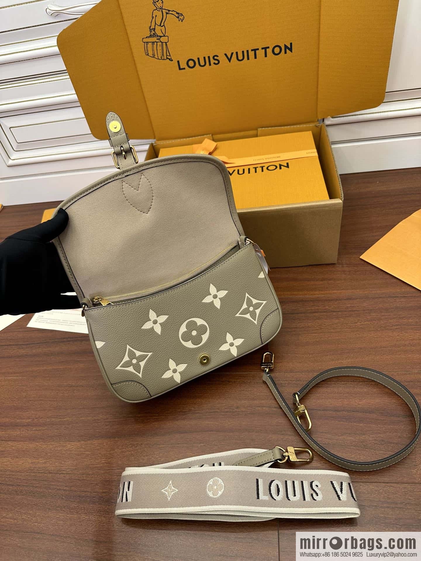LV M46583 DIANE handbag