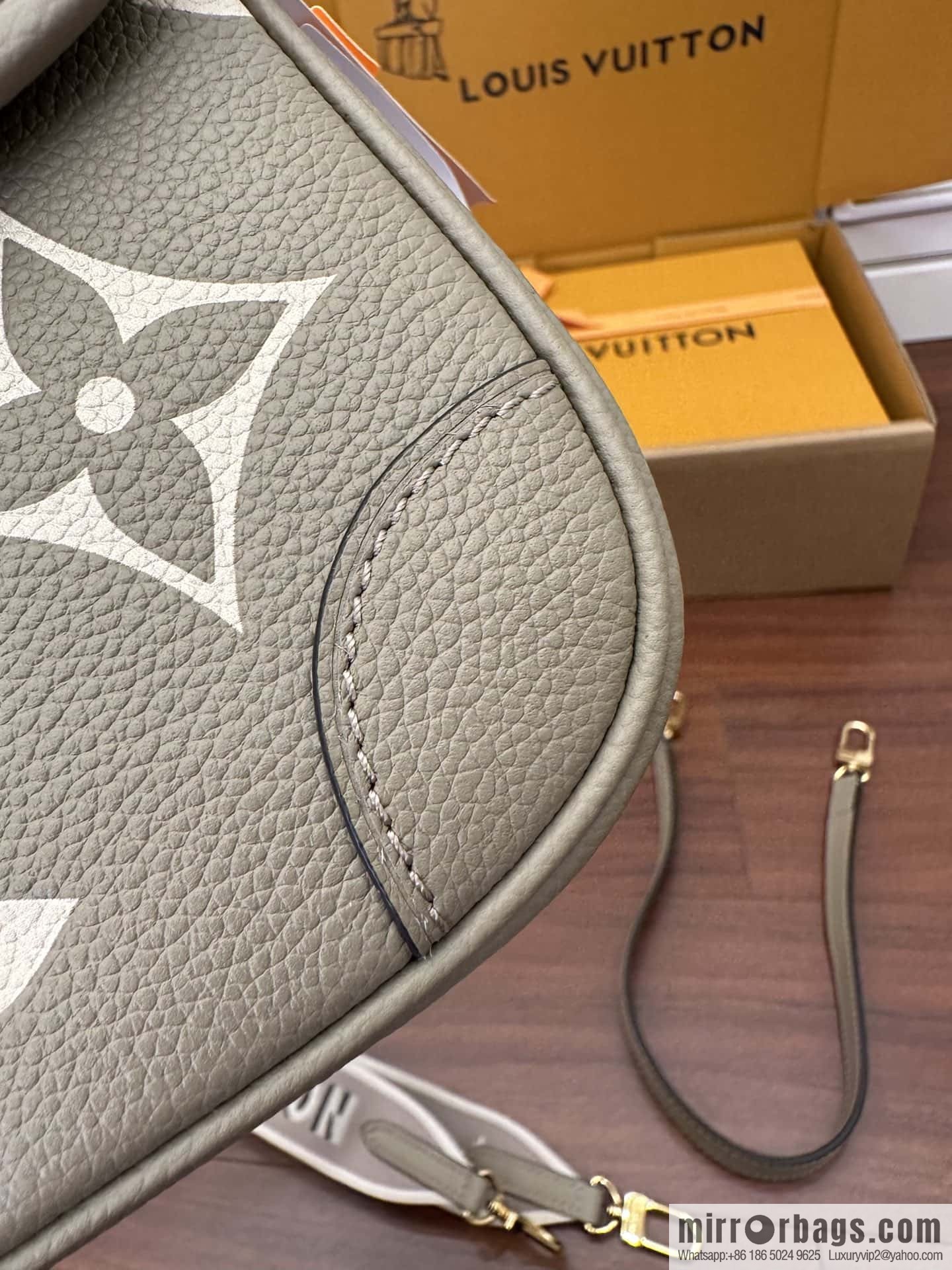 LV M46583 DIANE handbag