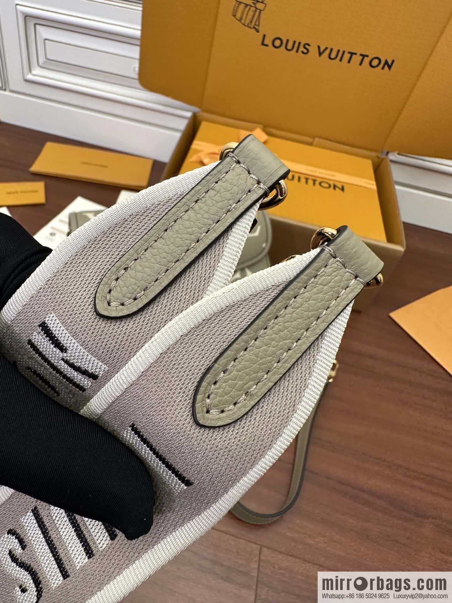 LV M46583 DIANE handbag