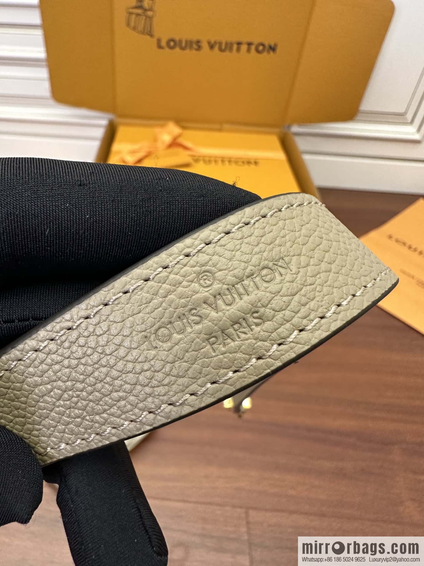 LV M46583 DIANE handbag