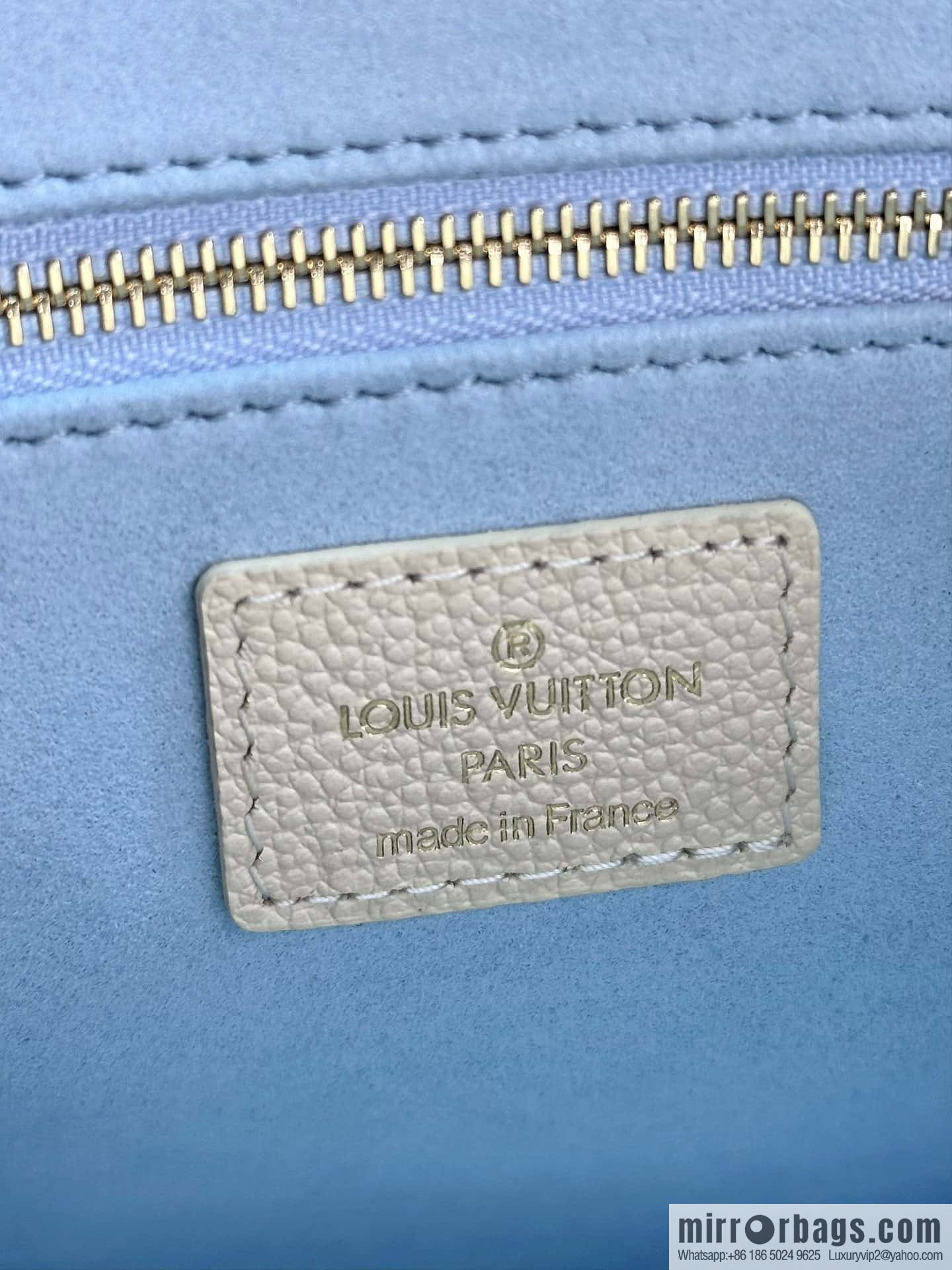 LV M46833 ONTHEGO small handbag
