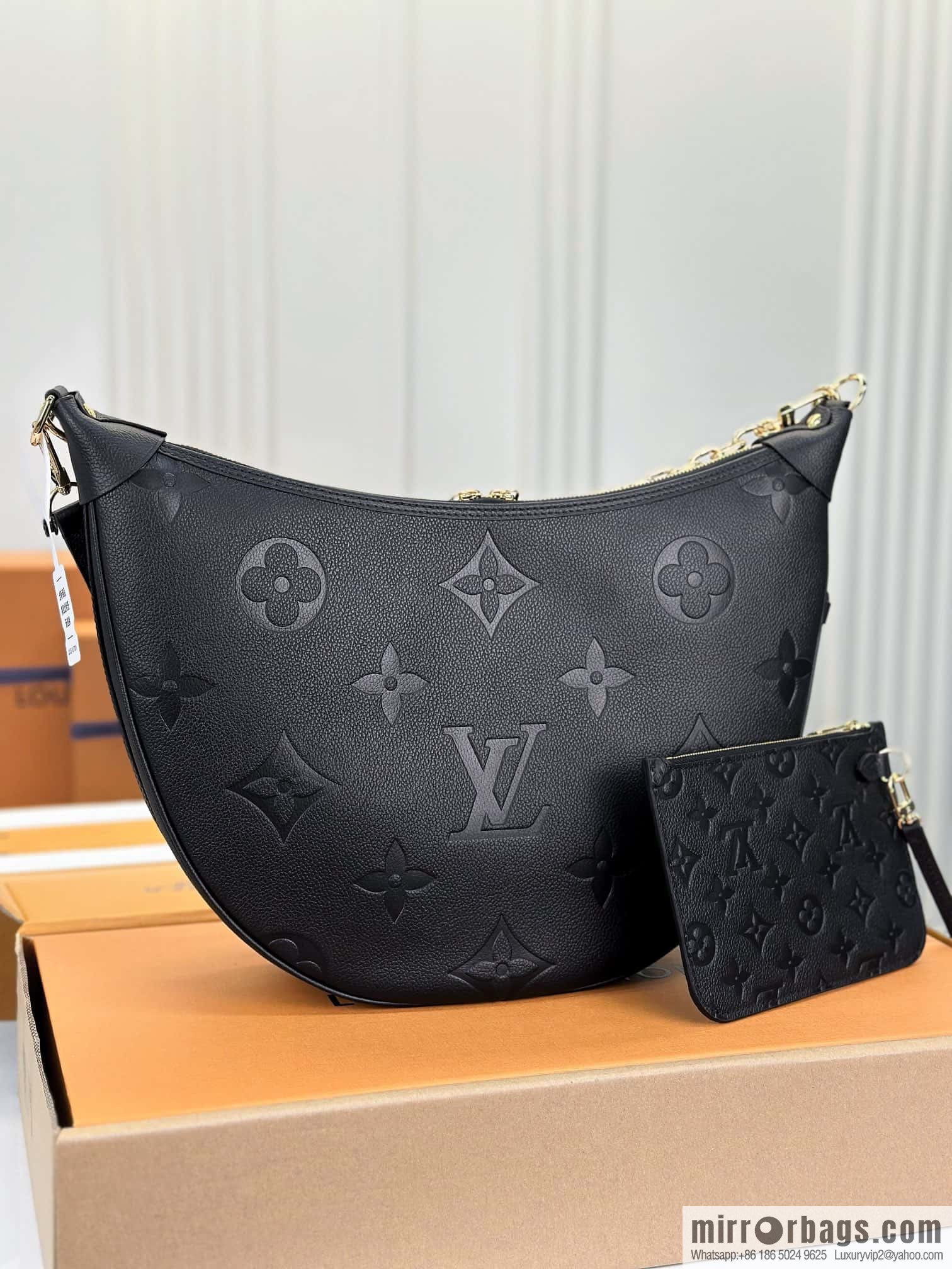 LV M46725 LOOP HOBO handbag