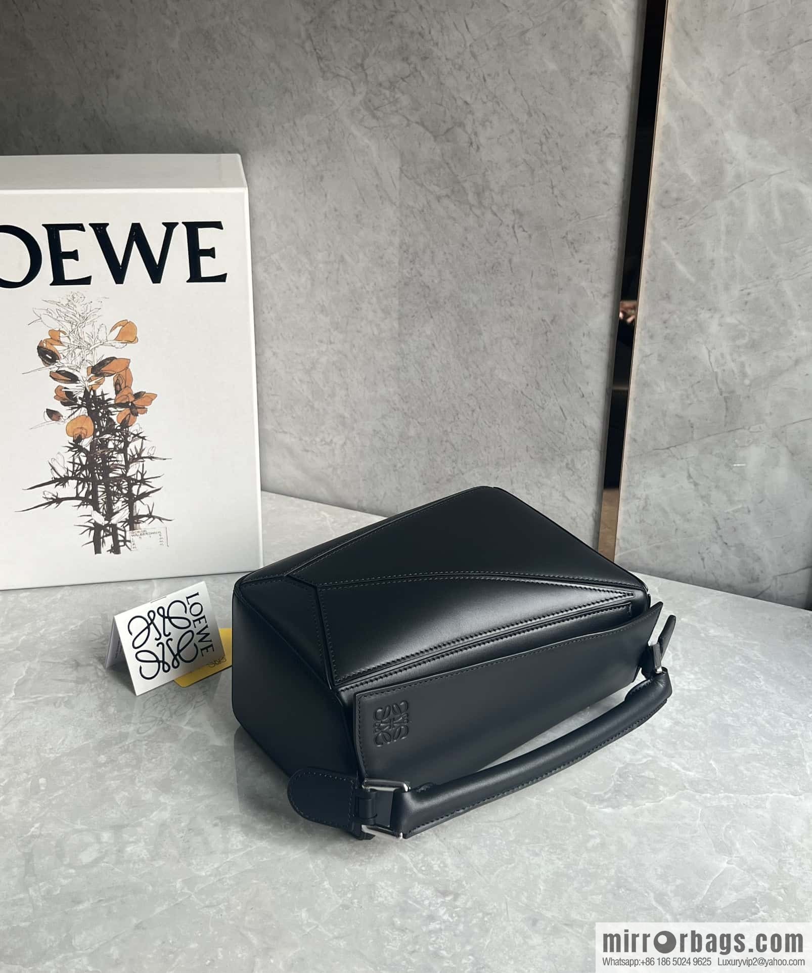 LOEWE Puzzle 24CM bag leather small geometric bag 0189