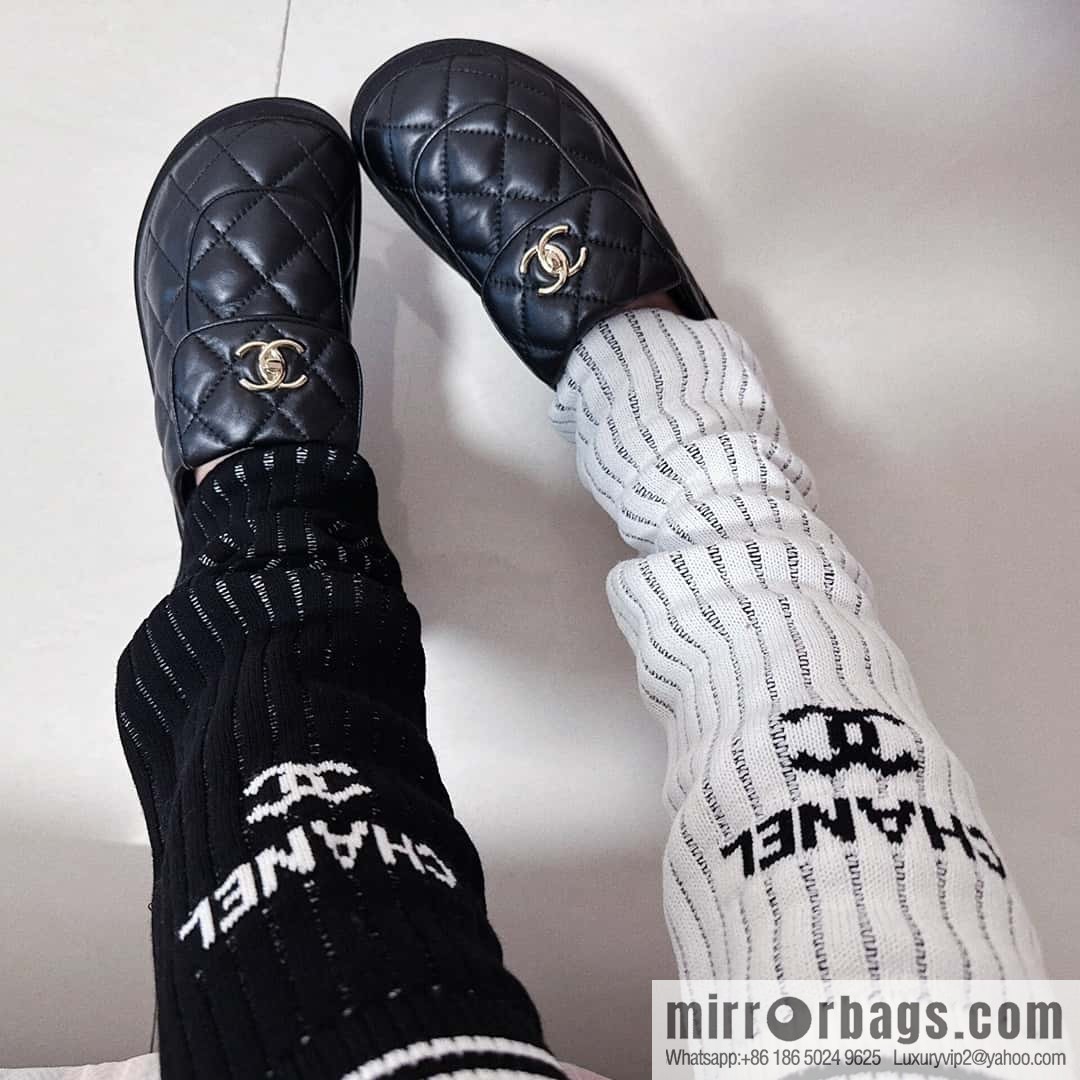 CHANEL Xiaoxiang rhombus metal buckle platform loafers