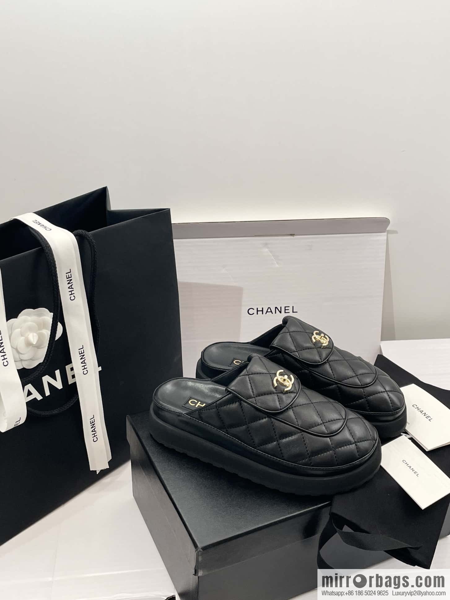 CHANEL Xiaoxiang rhombus metal buckle platform loafers