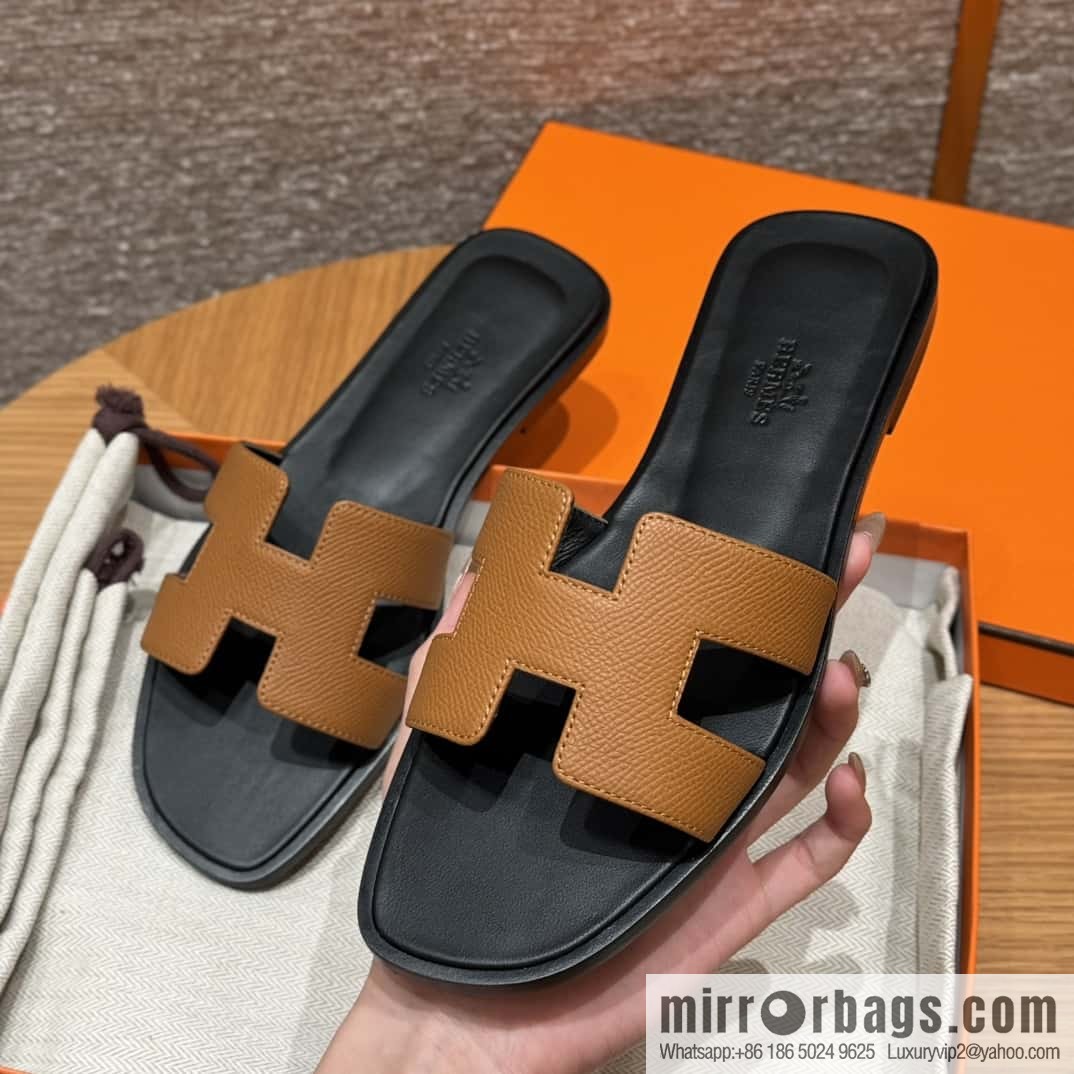 Hermès slippers