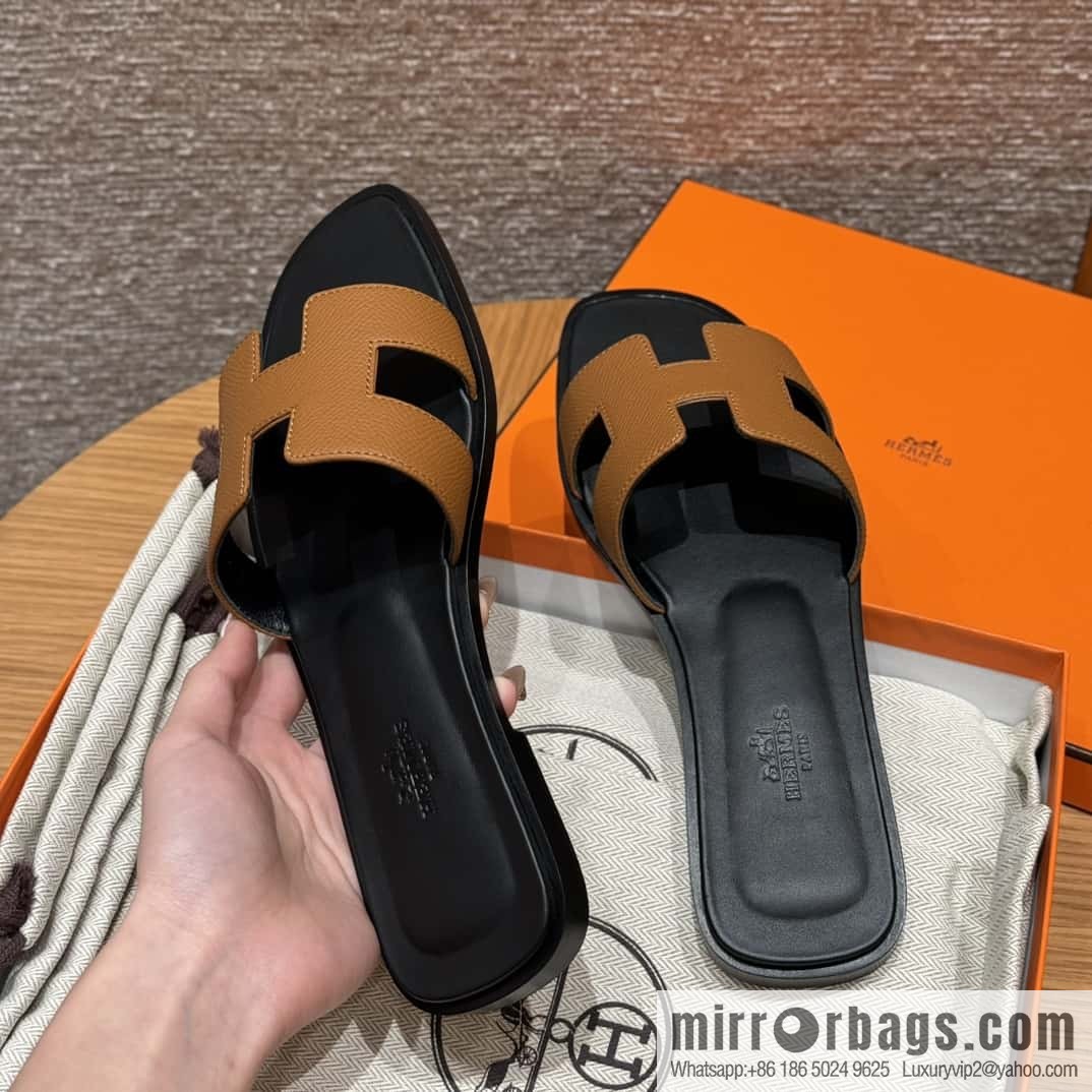 Hermès slippers
