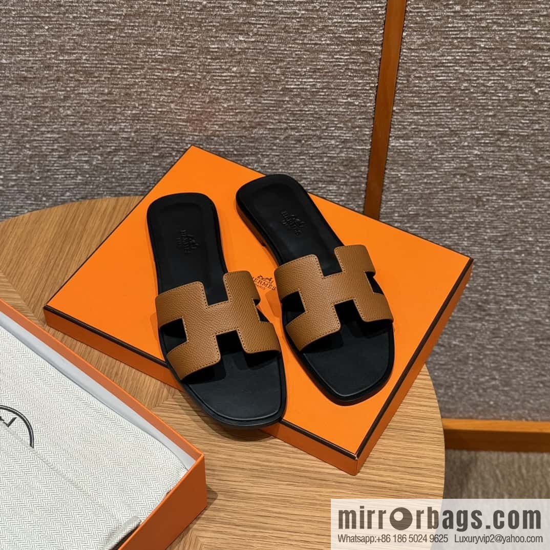 Hermès slippers